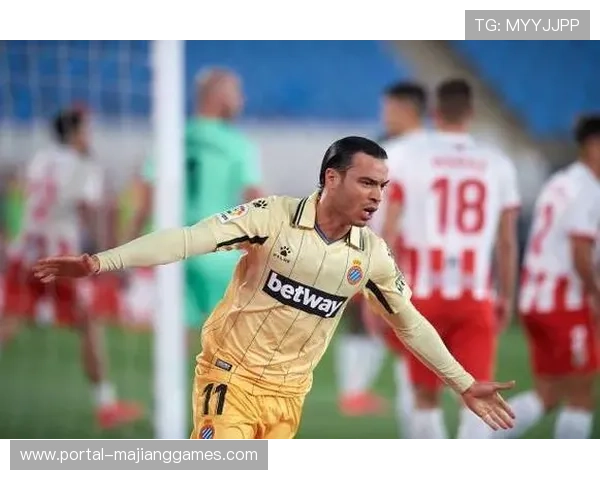 斯旺西城韩国球员严智星替补登场破门，结束赛季进球荒